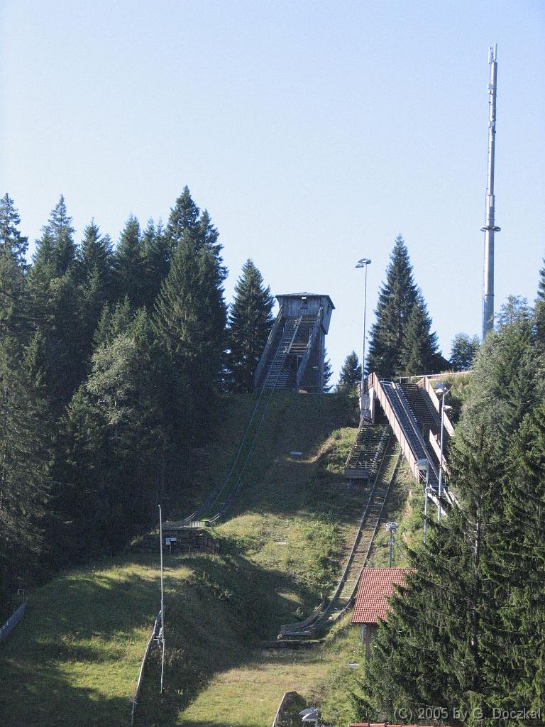 20050829-101010-2
