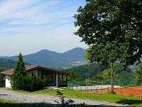  (C) 2008 by G. Doczkal, 
Blick ins Murgtal, 
Alte Eiche bei Loffenau, Baden-Württemberg, Germany