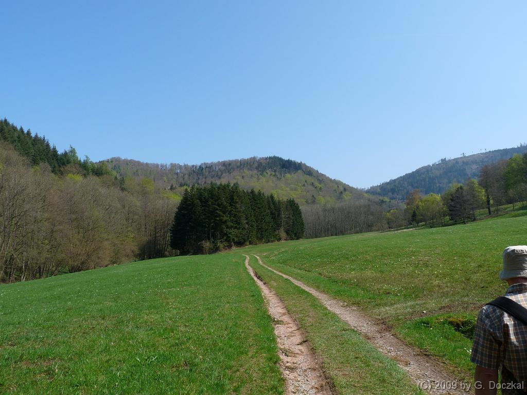 20090410-121047-29