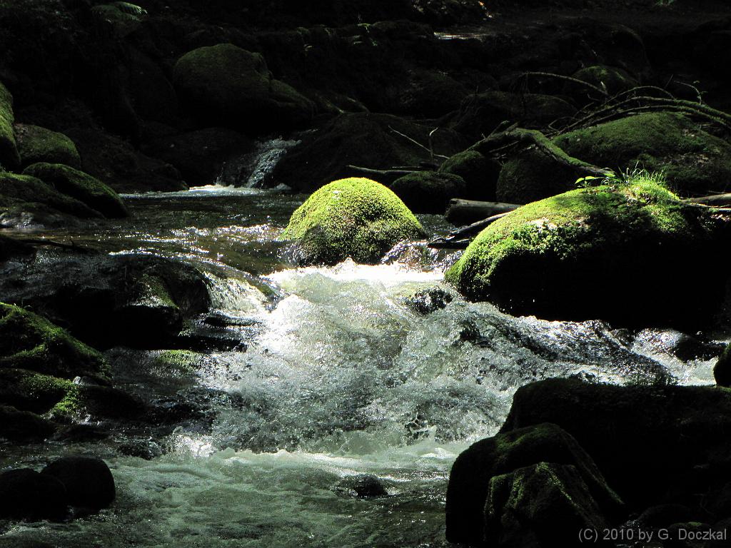 20100522-130056-8