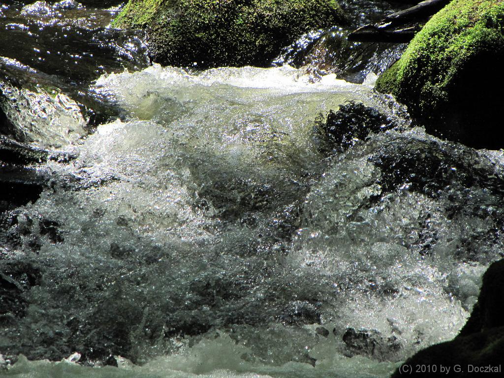 20100522-130105-10